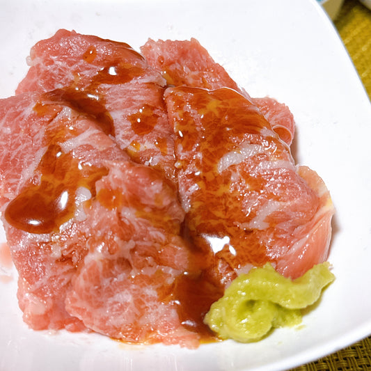 訳ありを忘れる美味しさ。霜降り馬刺しで楽しむ贅沢晩酌
