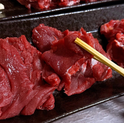 【ガッツリ筋ありだが旨味濃】コスパ爆烈！赤身馬刺し 1kg・2kg・3kg