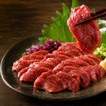 【ジューシー食感で旨み濃い】赤身馬刺し 小分け 1パック約100〜200g